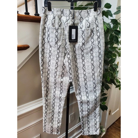 Prettylittlething Women's Grey Zip Snake Print Mid Rise Skinny Legs Trouser 8 - Picture 6 of 12